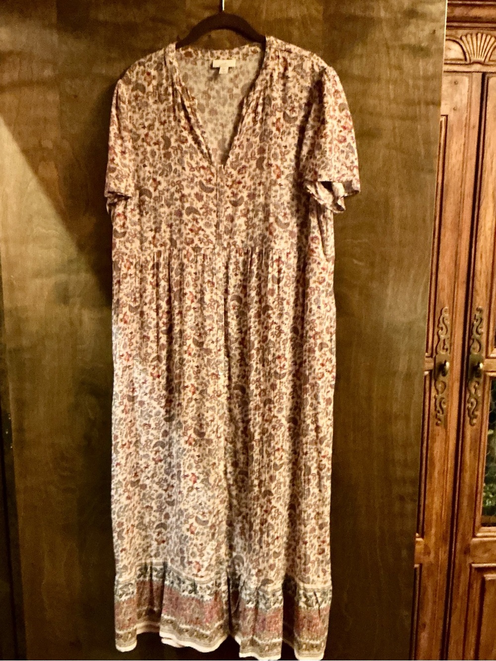 J. Jill Floral V-Neck Maxi Dress in Beige and Rust Accents